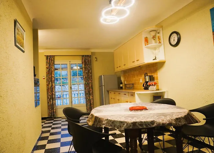 בית נופש La Maison Du Vigneron 7 Personnes, Proche Avec Clim Fitou